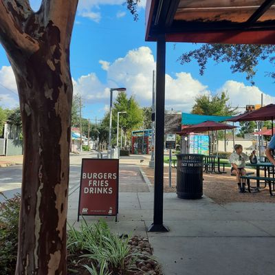 Boo’s Burgers by null