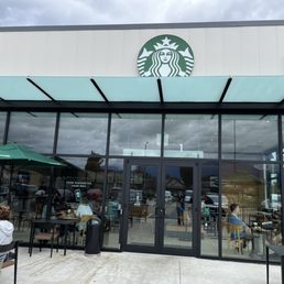 Exterior photo of Starbucks - Chilliwack, British Columbia Exterior photo of Starbucks - Chilliwack, British Columbia