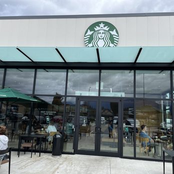 Starbucks - the entrance of a starbucks coffee shop - Coffee & Tea Near Me - Chilliwack, British Columbia Starbucks - the entrance of a starbucks coffee shop - Coffee & Tea Near Me - Chilliwack, British Columbia