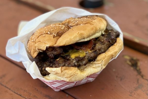 Burger Lounge by null