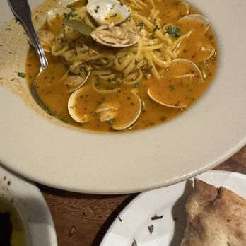 Casanova Italian Restaurant - Clam fettuccine - Italian Near Me - Makawao, Hawaii