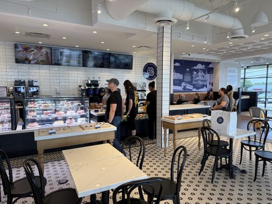 Paris Baguette by null