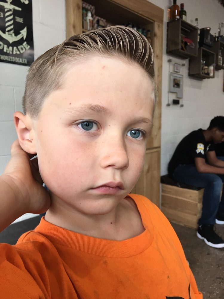 ROYALS BARBER SHOP Updated October 2024 22 Photos & 63 Reviews