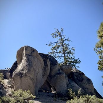 Skunk Harbor - Cool rocks along the trail - Beaches Near Me - Carson City, Nevada Skunk Harbor - Cool rocks along the trail - Beaches Near Me - Carson City, Nevada