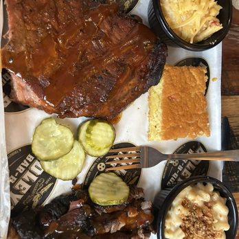 Edley's Bar-B-Que - Omg - Barbeque Near Me - Nashville, Tennessee Edley's Bar-B-Que - Omg - Barbeque Near Me - Nashville, Tennessee
