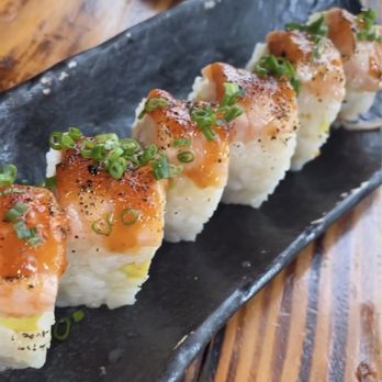 Pubbelly Sushi - Miami Beach - Sake aburri roll - Sushi Bars Near Me - Miami Beach, Florida Pubbelly Sushi - Miami Beach - Sake aburri roll - Sushi Bars Near Me - Miami Beach, Florida