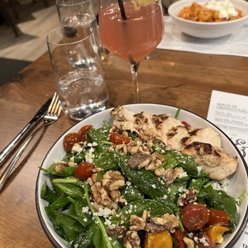 Oak & Reed - Warm Spinach Salad and pink rose cocktail - Beer Bar Near Me - Middletown, New York Oak & Reed - Warm Spinach Salad and pink rose cocktail - Beer Bar Near Me - Middletown, New York