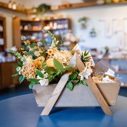 Campanula Design Studio Seattle Florist & Gift Baskets
