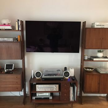 Installation King - Tustin - Tilt Co installed and mounted OLED - Home Theatre Installation Near Me