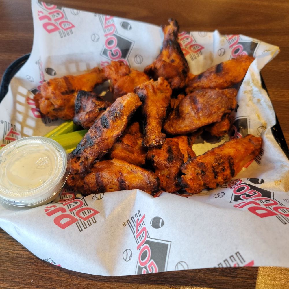 DJ's Dugout Miracle Hills - Sports Bars Near Me - Omaha, Nebraska