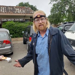 Ojai Valley Imports - While arriving in the parking lot i was verbally yelled at By these 2 mechanics terrible customer service