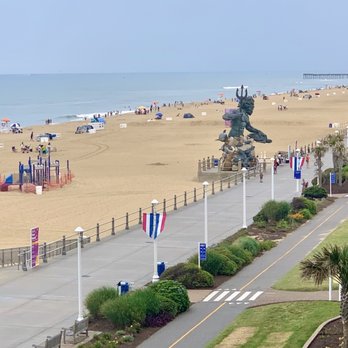Hampton Inn Virginia Beach-Oceanfront North - Another angle of the balcony view - Hotels Near Me - Virginia Beach, Virginia Hampton Inn Virginia Beach-Oceanfront North - Another angle of the balcony view - Hotels Near Me - Virginia Beach, Virginia