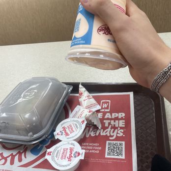 Wendy's - frosty doesn't sloop, potato was bus asf - Burgers Near Me - Lake Placid, Florida Wendy's - frosty doesn't sloop, potato was bus asf - Burgers Near Me - Lake Placid, Florida