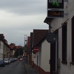 Sabaidee - von Außen eher unscheinbar, von Innen in typisch tailändischem Stil ausgestattet.