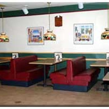 Alfonso's Pizza - Inside Dining - Pizza Near Me - Carrollton, Illinois Alfonso's Pizza - Inside Dining - Pizza Near Me - Carrollton, Illinois