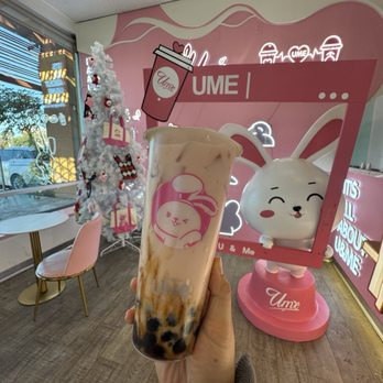 Ume Tea - Sunset Rosé Light 玫瑰鲜奶茶 (Rosé Tea Latte) - Bubble Tea Near Me - Fremont, California Ume Tea - Sunset Rosé Light 玫瑰鲜奶茶 (Rosé Tea Latte) - Bubble Tea Near Me - Fremont, California