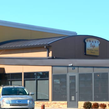 Famous Toastery - Breakfast & Brunch Near Me - Tega Cay, South Carolina