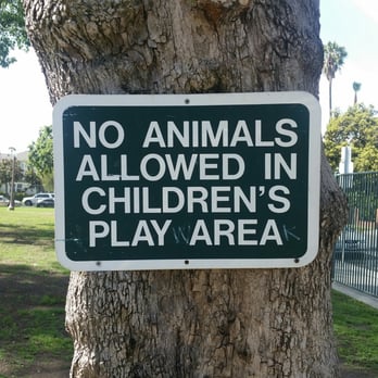 De Longpre Park - Parks Near Me - Los Angeles, California