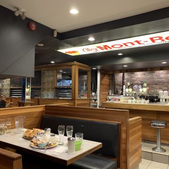 Mont-Royal Hot Dog - the interior of a restaurant - Hot Dogs Near Me - Montreal, Quebec Mont-Royal Hot Dog - the interior of a restaurant - Hot Dogs Near Me - Montreal, Quebec