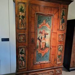 Museum für Thüringer Volkskunde - Historischer bemalter Schrank