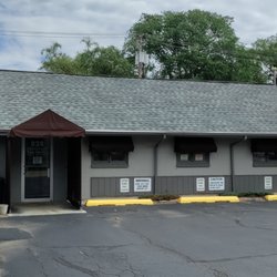Loves Park Tax Service - Front entrance.