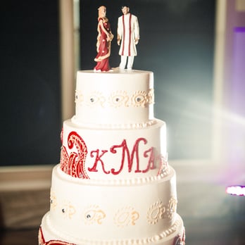 Delicious Cakes - Desserts Near Me - Addison, Texas