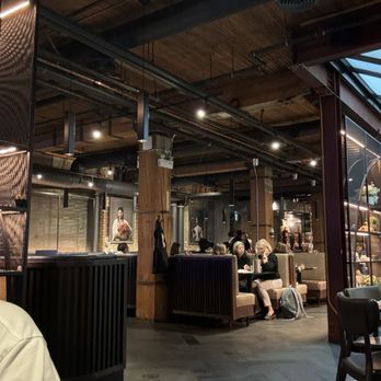 Lobster Burger Bar - Interior - Bars Near Me - Toronto, Ontario