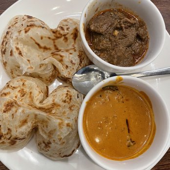 Ipoh Kopitiam - Roti canal w/ beef rendang - Malaysian Near Me - Alhambra, California