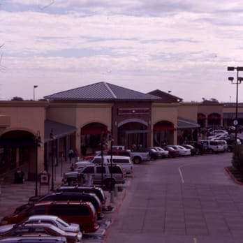 Allen Premium Outlets - Shopping Centers Near Me - Allen, Texas Allen Premium Outlets - Shopping Centers Near Me - Allen, Texas