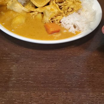 Thai at Laurel - Yellow Curry with White rice - Thai Near Me - Laurel, Maryland