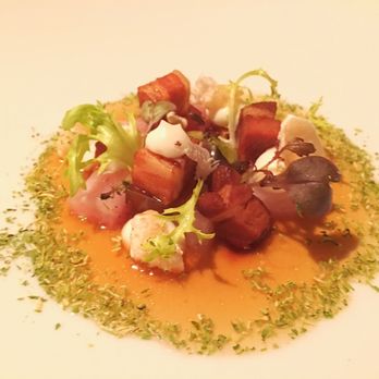 Showroom Restaurant - Modern European Near Me - Munich, BY Showroom Restaurant - Modern European Near Me - Munich, BY