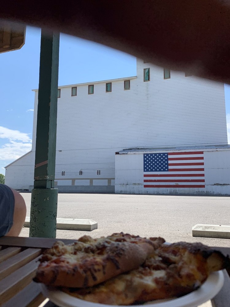 STAGELINE PIZZA CLOSED Updated September 2024 18 Reviews 307 E