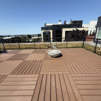 The Queen Anne Collection - Just a fireplace that doesn't work in the middle of the patio with no where to sit - Apartments Near Me - Seattle, Washington The Queen Anne Collection - Just a fireplace that doesn't work in the middle of the patio with no where to sit - Apartments Near Me - Seattle, Washington