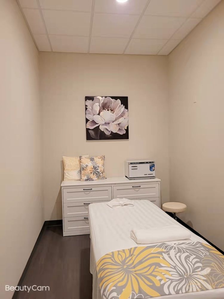 E & J Spa Image