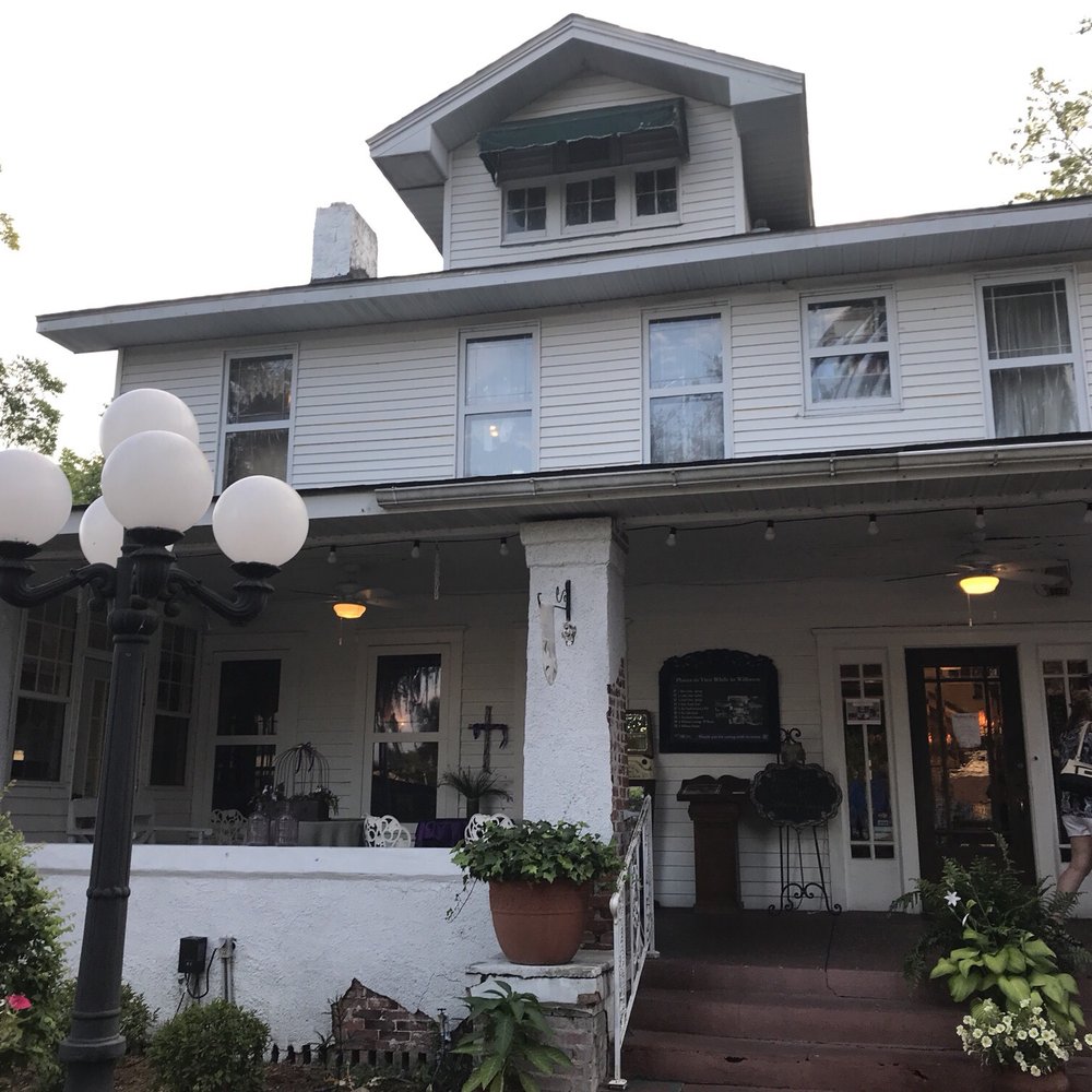 The Ivy House Restaurant - Southern Near Me - Williston, Florida The Ivy House Restaurant - Southern Near Me - Williston, Florida