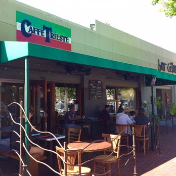 Caffe Chiave - Back patio - Coffee & Tea Near Me - Oakland, California