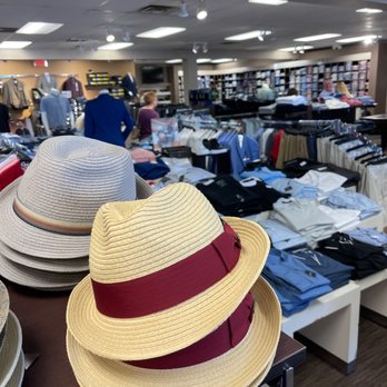 Men's Wearhouse - The store - Men's Clothing Near Me - OMAHA, Nebraska Men's Wearhouse - The store - Men's Clothing Near Me - OMAHA, Nebraska