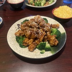Oriental Pearl Asian Bistro - Dinner is served