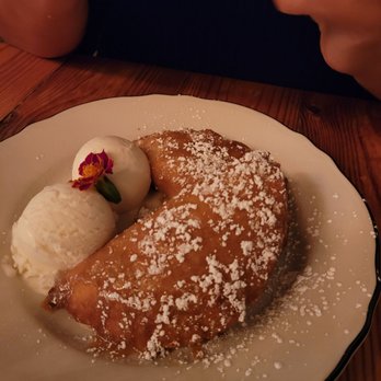 Haberdish - Apple pie and buttermilk ice cream - Southern Near Me - Charlotte, North Carolina Haberdish - Apple pie and buttermilk ice cream - Southern Near Me - Charlotte, North Carolina