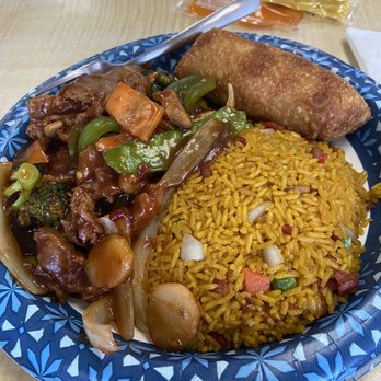 Dragon House Resturant - Pork Szechuan, fried rice and an egg roll - combination platter! Delicious! - Chinese Near Me - Onley, Virginia