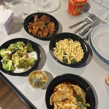 The Ginger Pig - Chinese Near Me - Denver, Colorado
