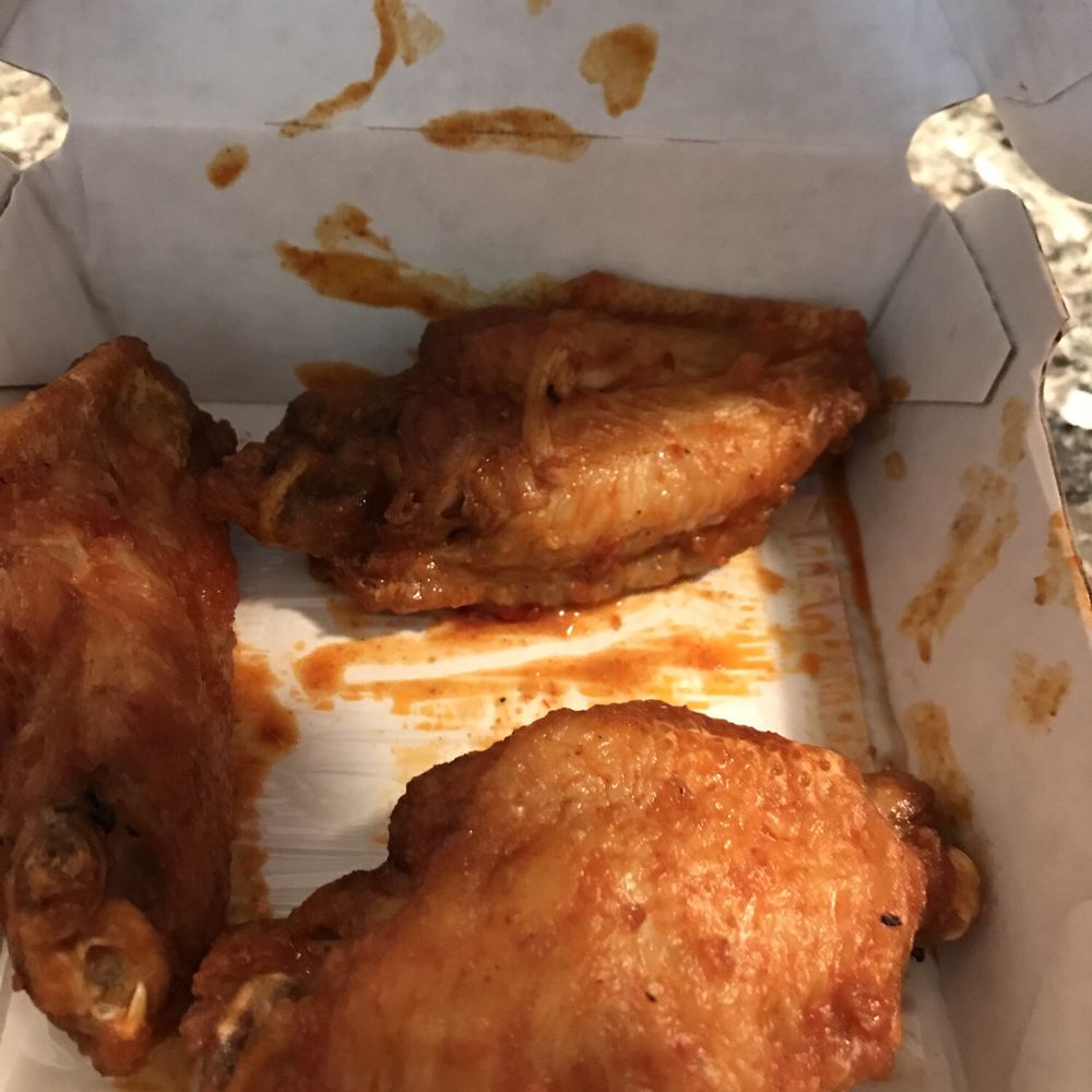 Buffalo Wild Wings - No sauce - Chicken Wings Near Me - Downingtown, Pennsylvania Buffalo Wild Wings - No sauce - Chicken Wings Near Me - Downingtown, Pennsylvania