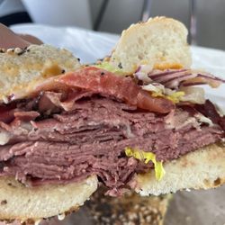 BagelsRUs - Hot pastrami