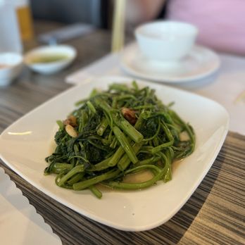 Dong Que Restaurant - Ong Choy with Galic - Vietnamese Near Me - San Jose, California Dong Que Restaurant - Ong Choy with Galic - Vietnamese Near Me - San Jose, California