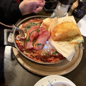 Greenwoods Singel - Breakfast & Brunch Near Me - Amsterdam, New Hampshire