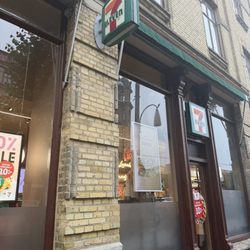 7-Eleven
