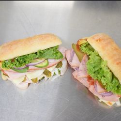 Topanga Market - Turkey sandwich