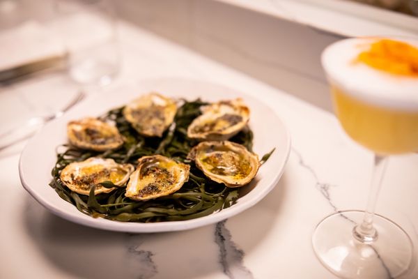 Dorothy's Cocktail & Oyster Bar by null
