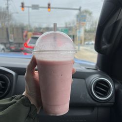 Paradise Island Smoothies and juices - Tropical Strawberry Smoothie