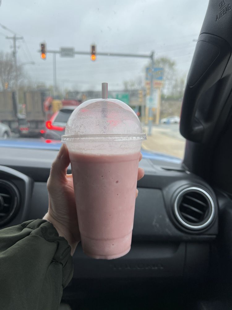Paradise Island Smoothies and juices Logo